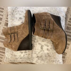 Franco Sarto Suede Boot Walice Tan Light Mocha Cashew Wedge Bootie Size 7.5